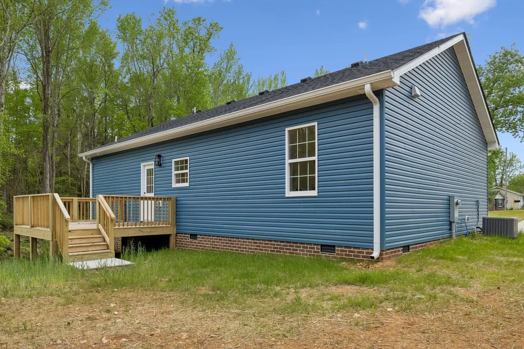 613 Hill Road Clarksville TN 37040