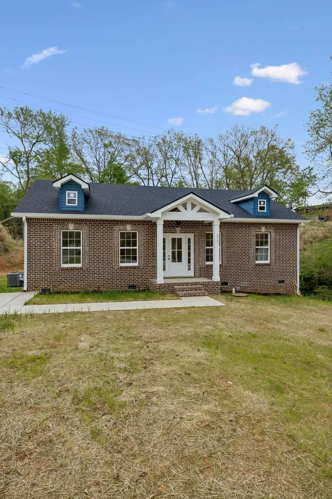 613 Hill Road Clarksville TN 37040