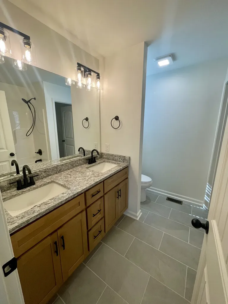 100 Donald Drive Lafayette TN 37083