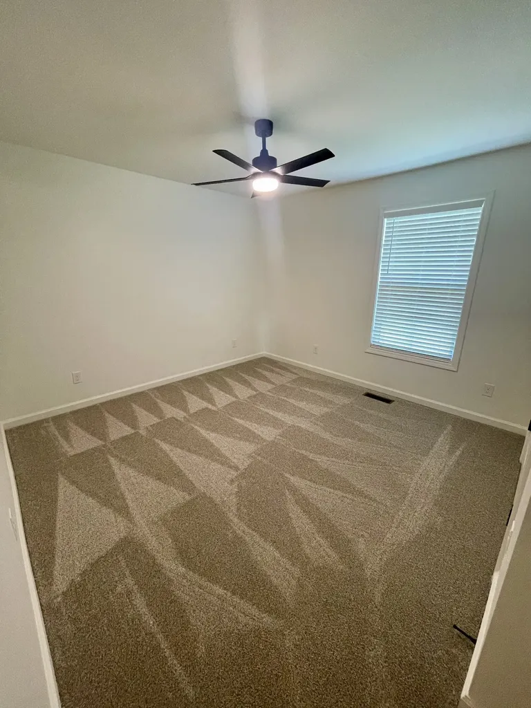 100 Donald Drive Lafayette TN 37083