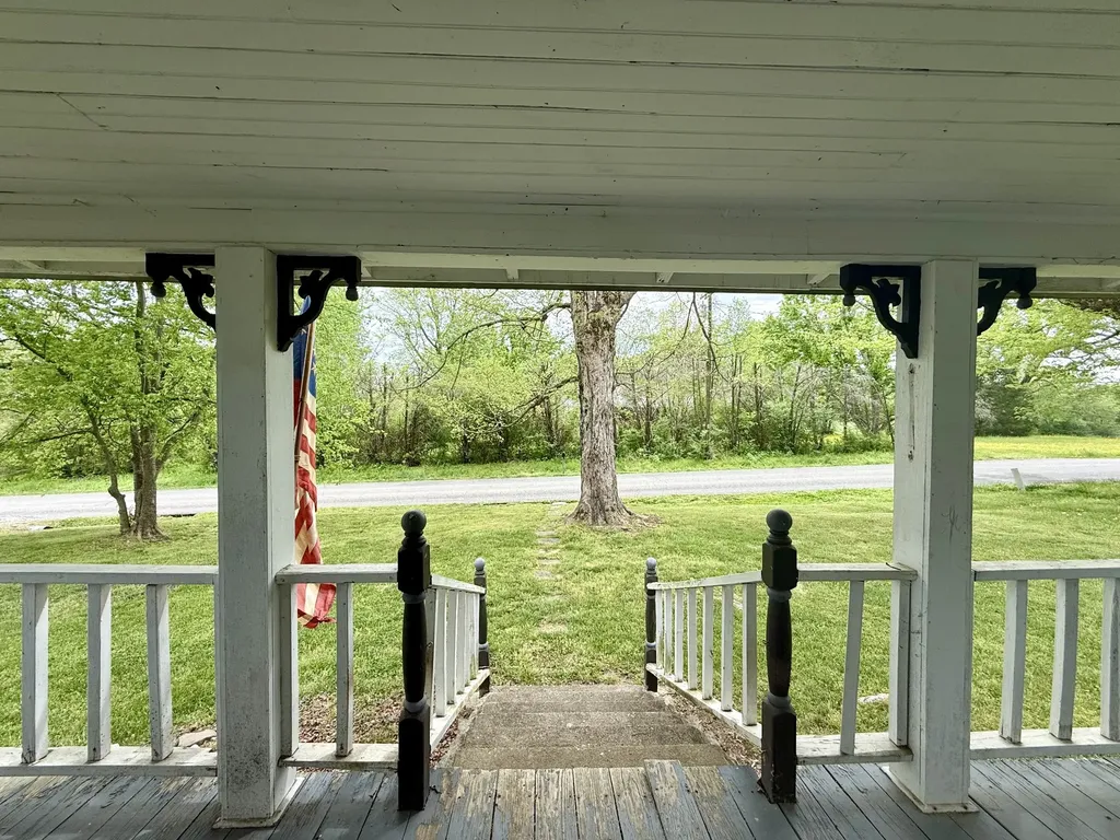 2114 Edgewood Road Dickson TN 37055