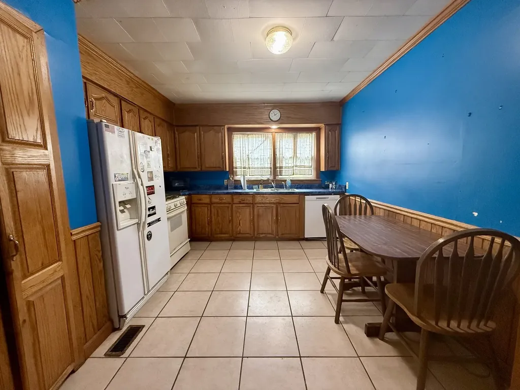 2114 Edgewood Road Dickson TN 37055