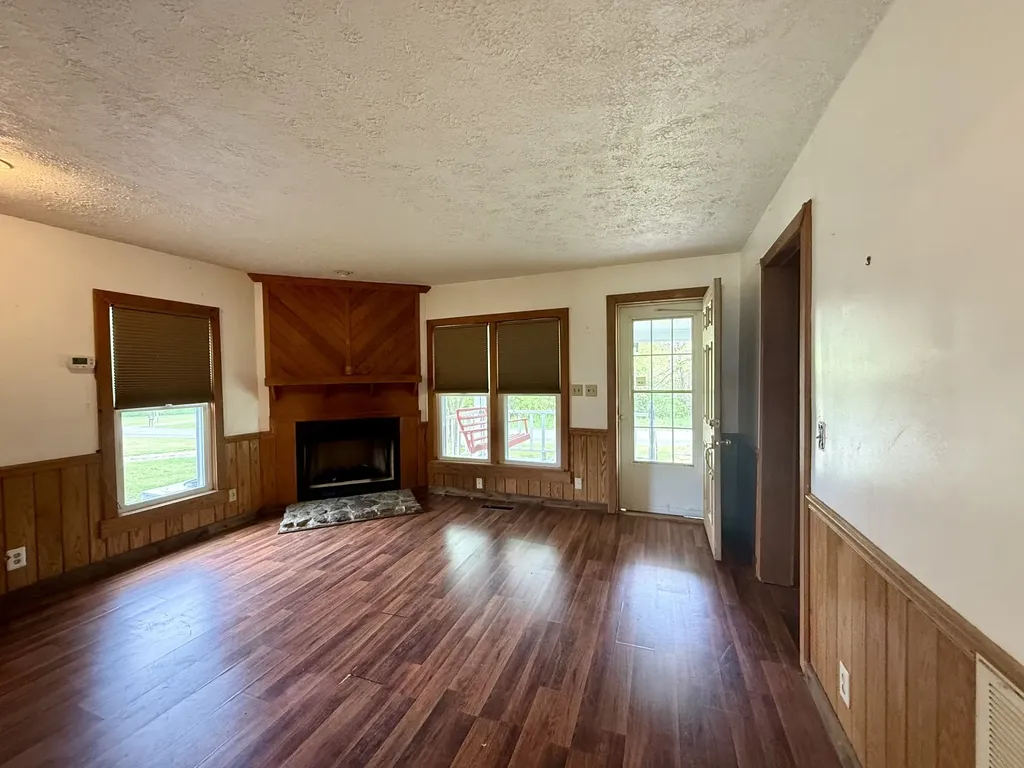 2114 Edgewood Road Dickson TN 37055