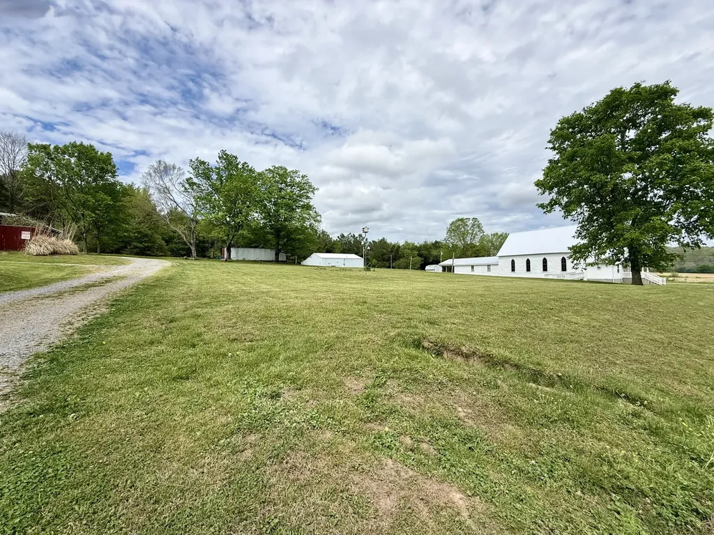 2114 Edgewood Road Dickson TN 37055