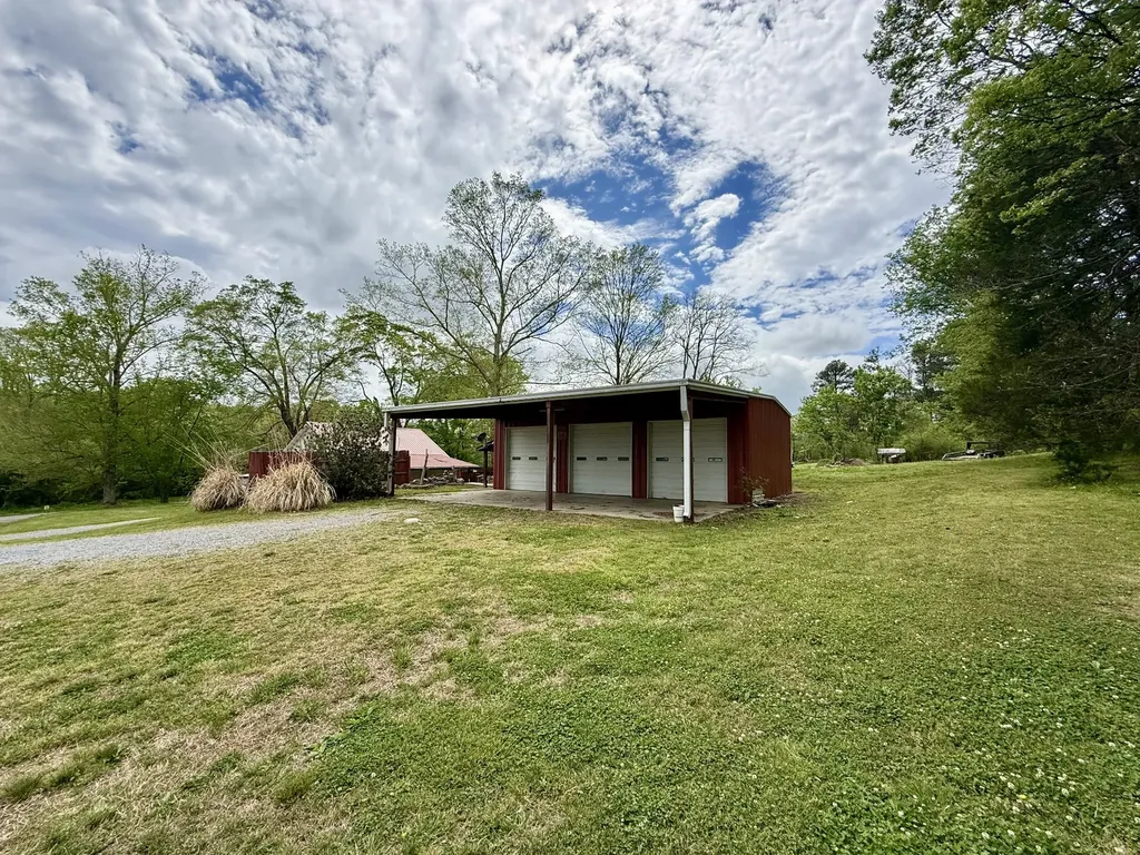 2114 Edgewood Road Dickson TN 37055