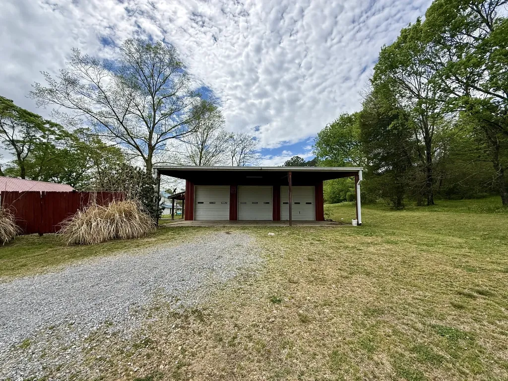 2114 Edgewood Road Dickson TN 37055