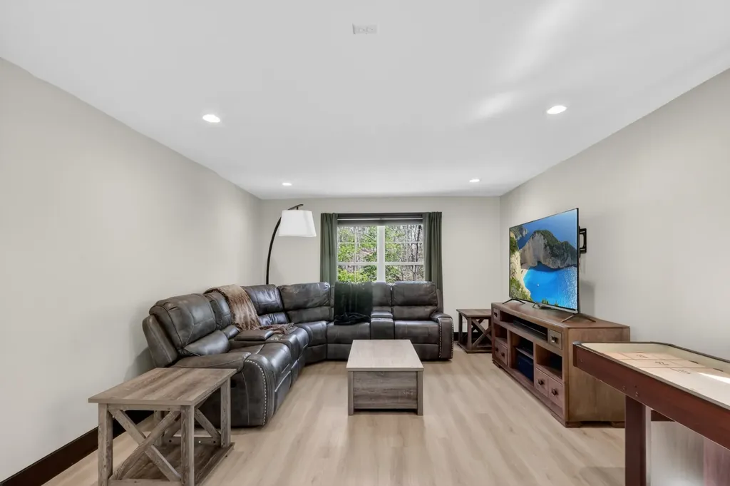 7345 Sugar Camp Drive Greenbrier TN 37073