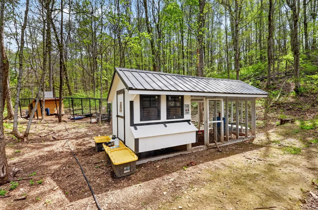 7345 Sugar Camp Drive Greenbrier TN 37073