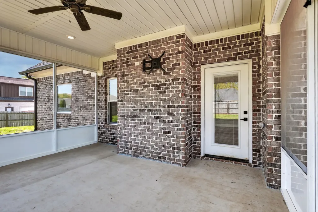 27 Hancock Road Fayetteville TN 37334
