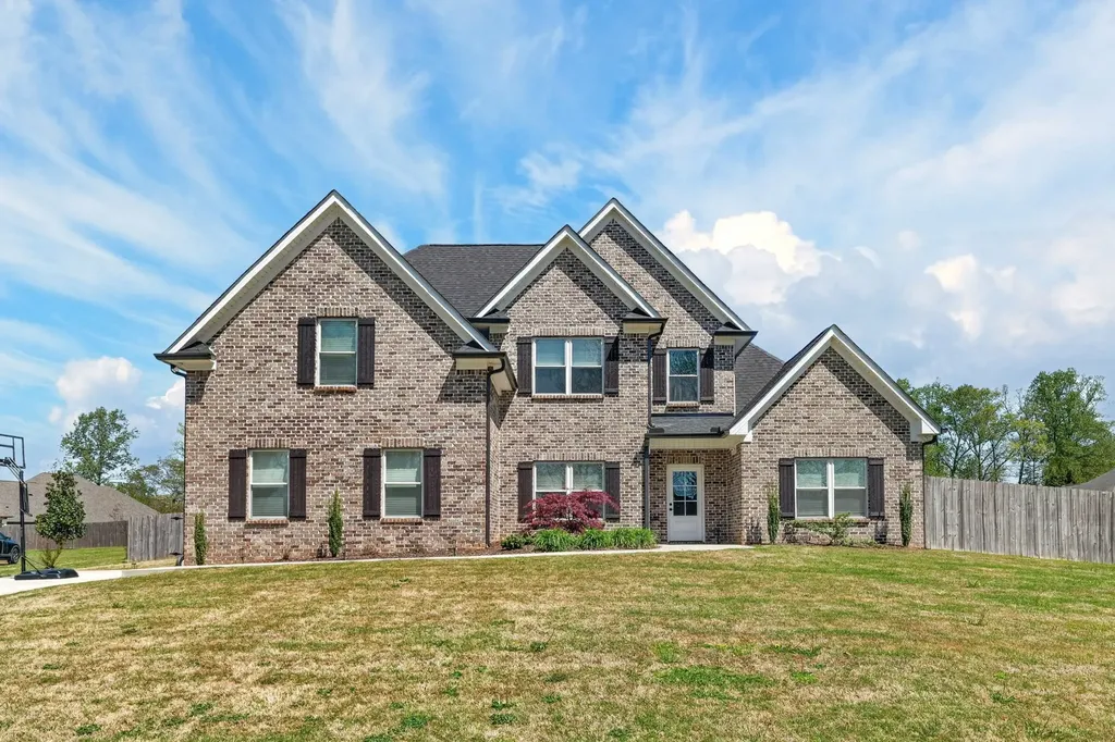 27 Hancock Road Fayetteville TN 37334