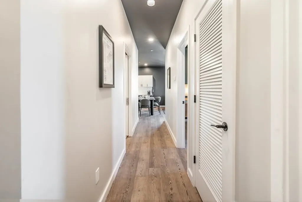 50 Music Sq, W Nashville TN 37203