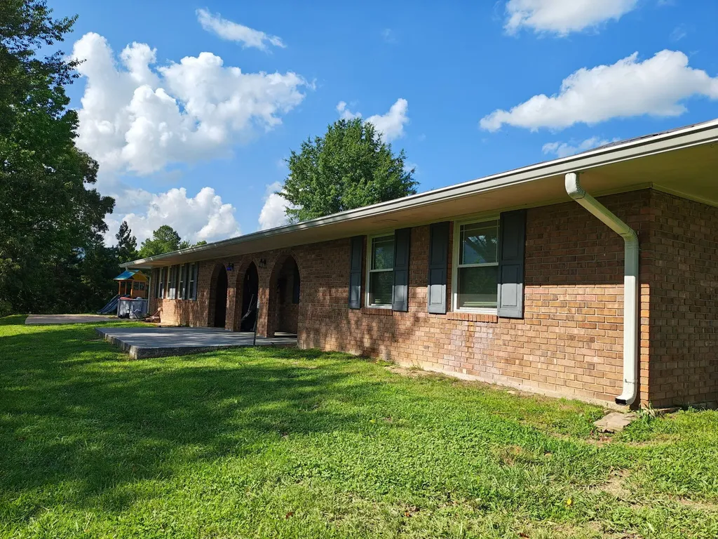 1473 Old York Highway, N Dunlap TN 37327