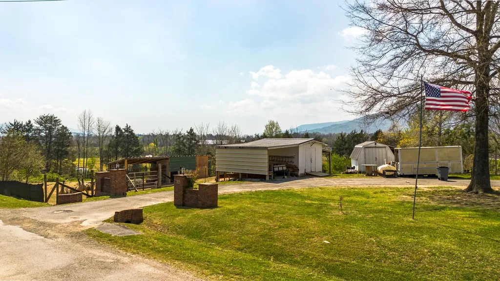 1473 Old York Highway, N Dunlap TN 37327