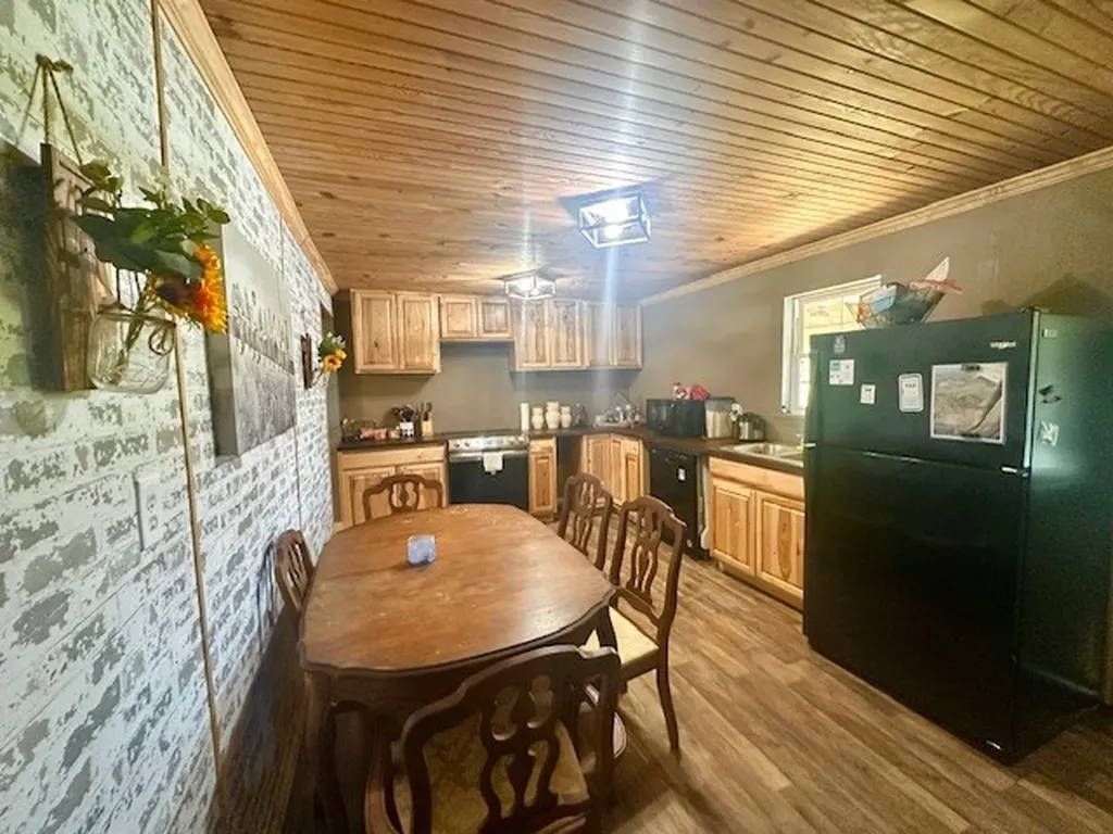 1191 Swan Mill Road Morrison TN 37357