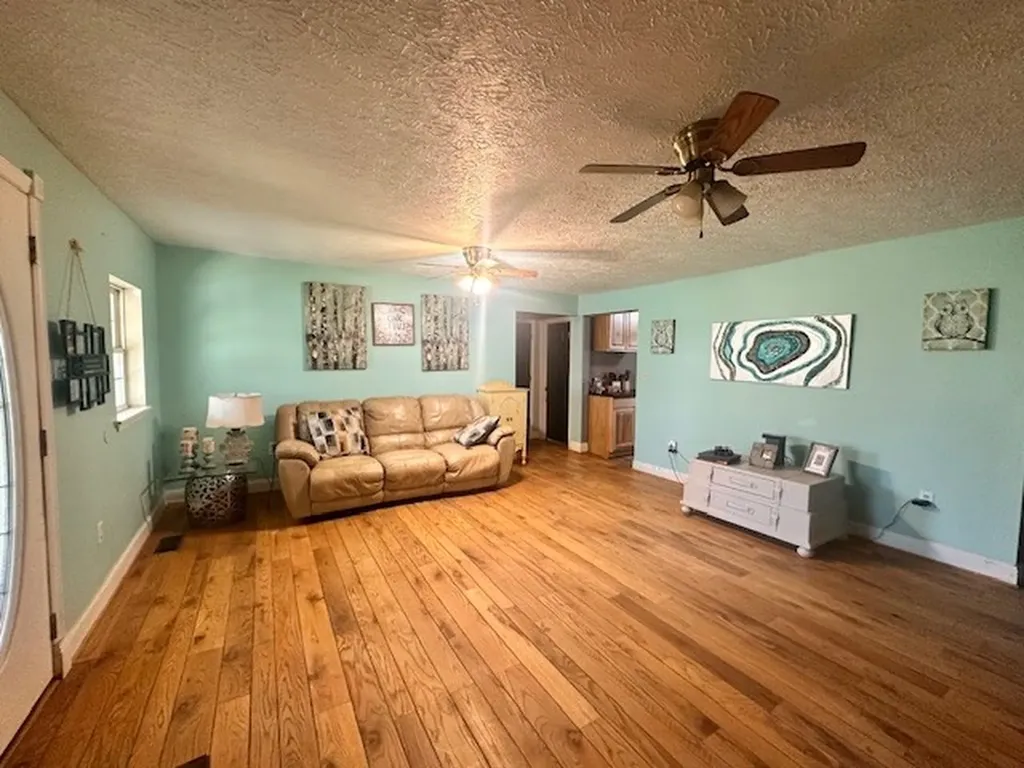 1191 Swan Mill Road Morrison TN 37357