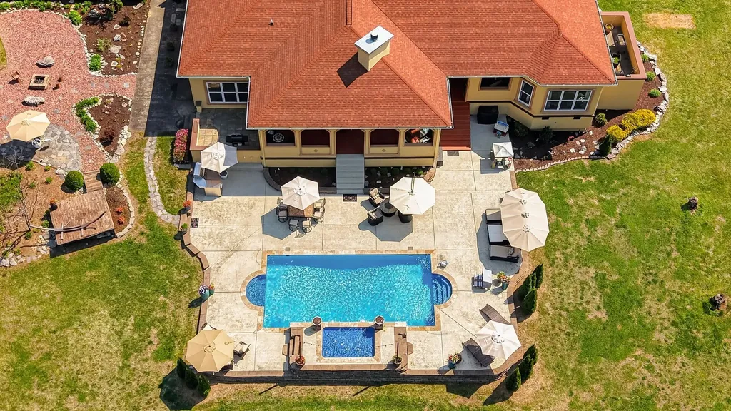 228 Weaver Road Lebanon TN 37090