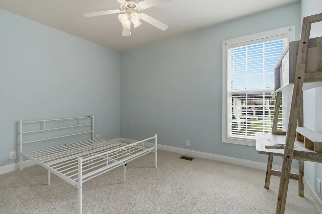 1024 Sweet Oak Ridge Hendersonville TN 37075