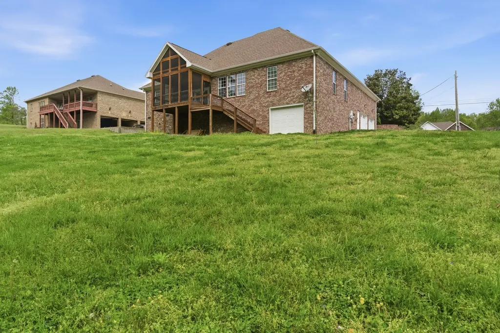 1024 Sweet Oak Ridge Hendersonville TN 37075