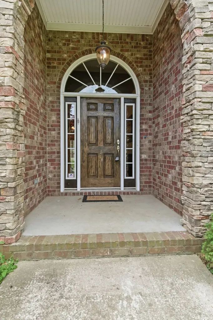 1024 Sweet Oak Ridge Hendersonville TN 37075
