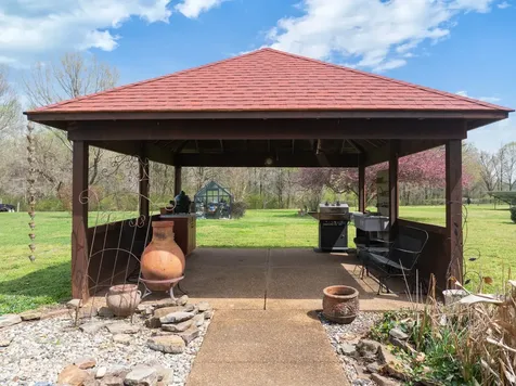 6544 Highway 436 Mc Kenzie TN 38201