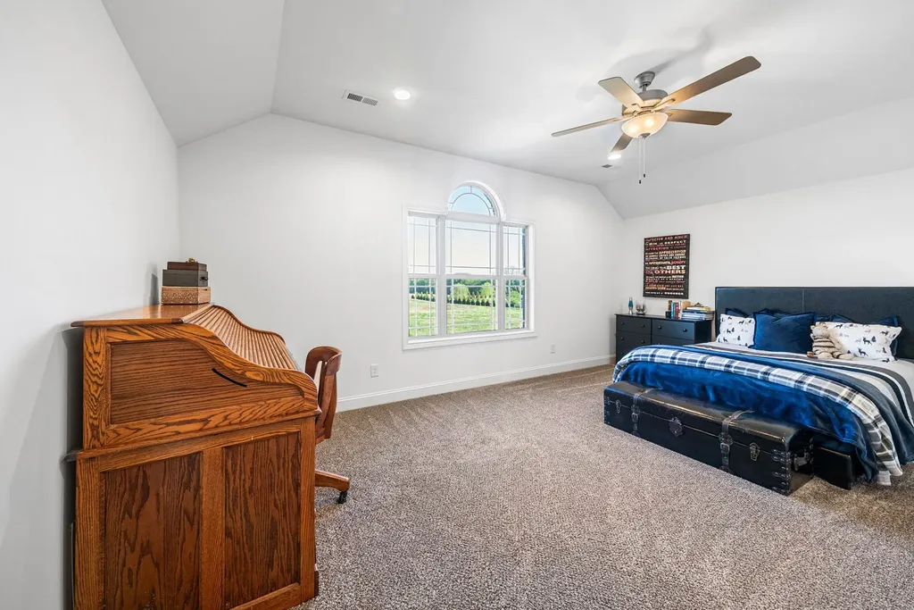 2968 Kirkwood Road Clarksville TN 37043