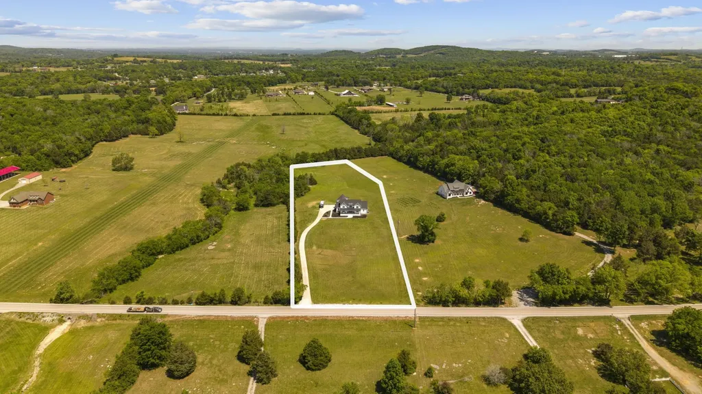 17755 Central Pike Lebanon TN 37090