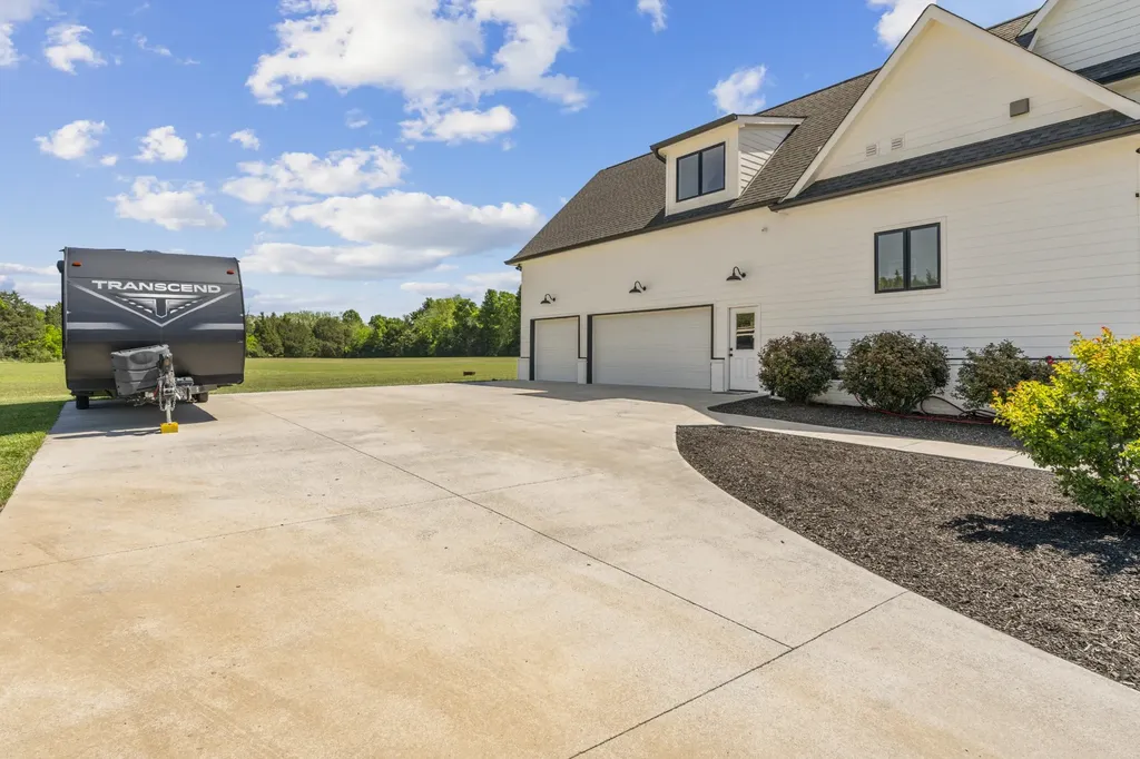 17755 Central Pike Lebanon TN 37090