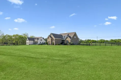 11769 Milton Street Milton TN 37118