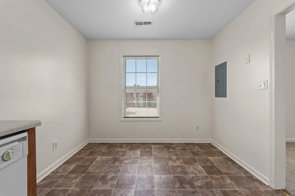 1995 Calumet Drive Clarksville TN 37042
