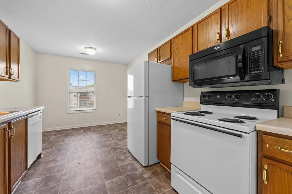 1995 Calumet Drive Clarksville TN 37042