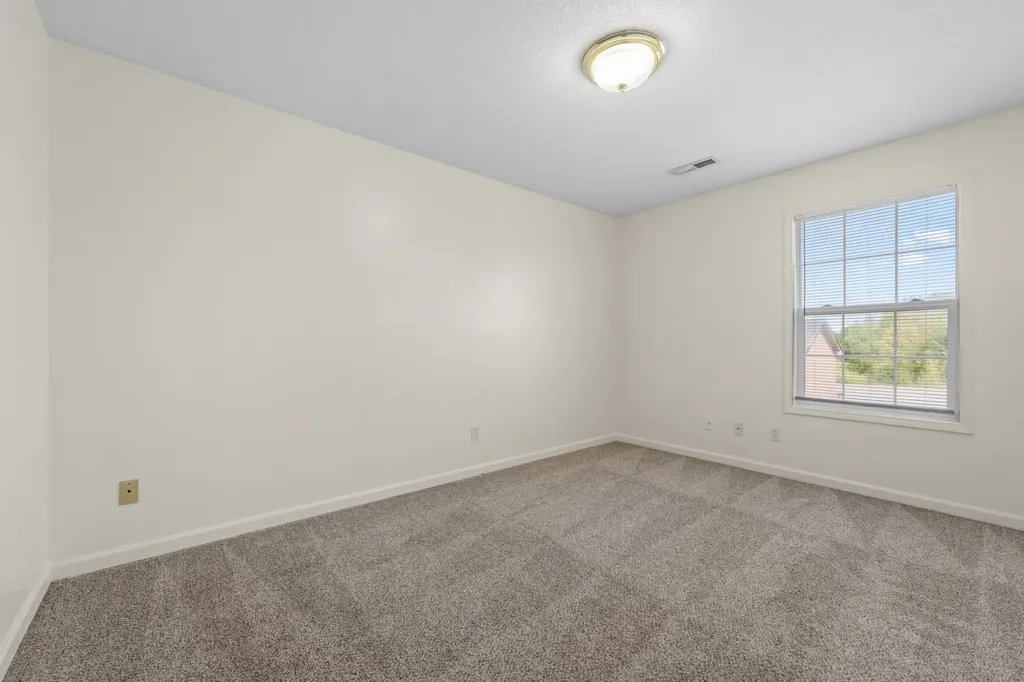 1995 Calumet Drive Clarksville TN 37042