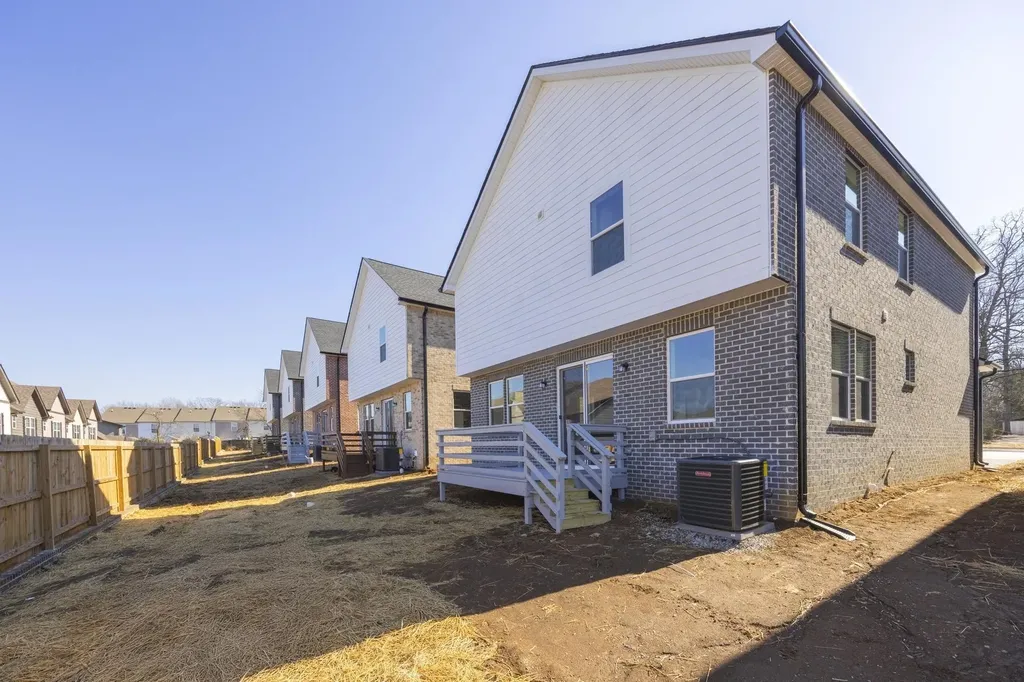 443 Sandhill Road La Vergne TN 37086