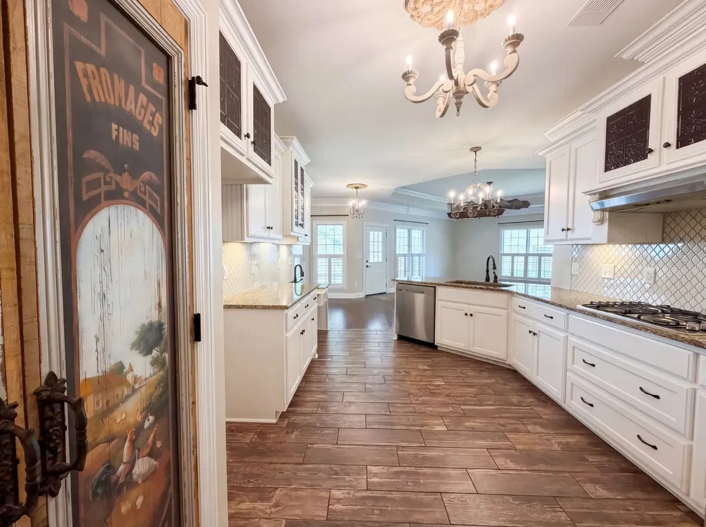 7009 Whisperwood Avenue Spring Hill TN 37174