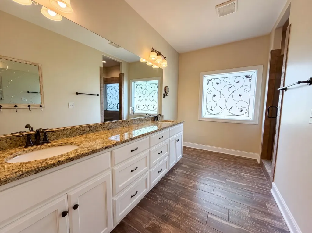 7009 Whisperwood Avenue Spring Hill TN 37174