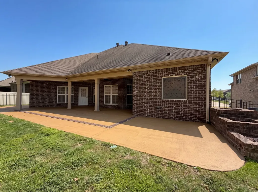 7009 Whisperwood Avenue Spring Hill TN 37174