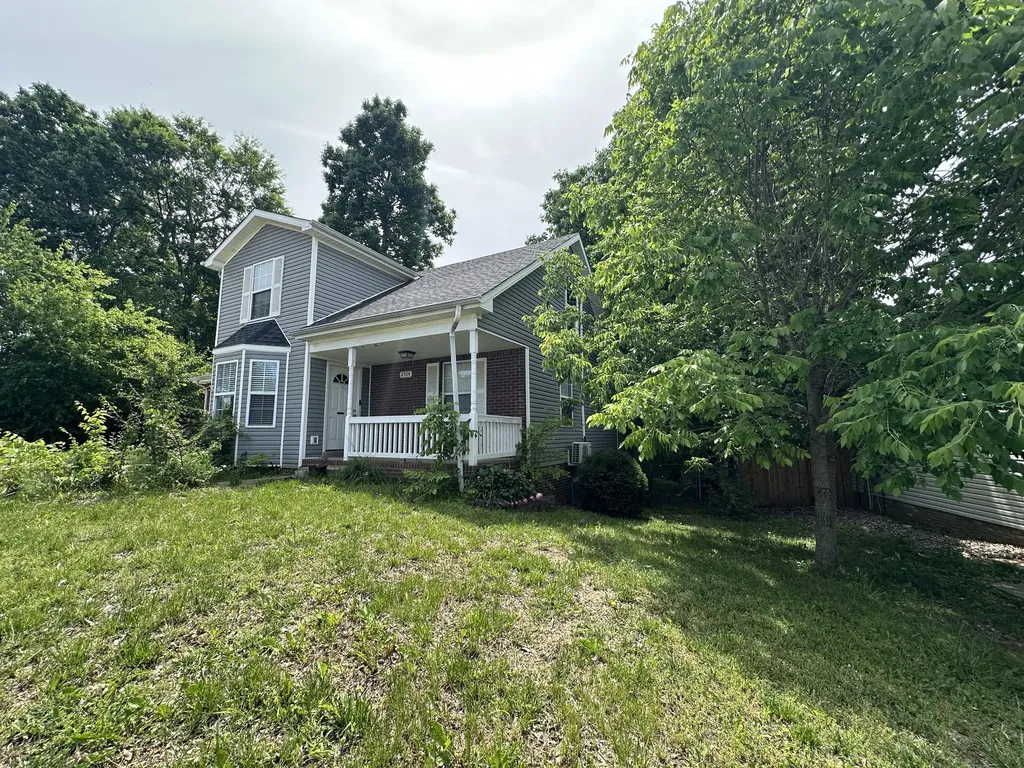 2504 Rafiki Drive Clarksville TN 37042