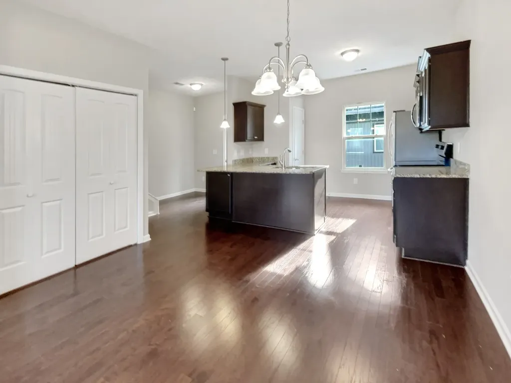304 Negri Ct, NE La Vergne TN 37086