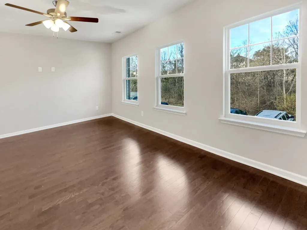 304 Negri Ct, NE La Vergne TN 37086