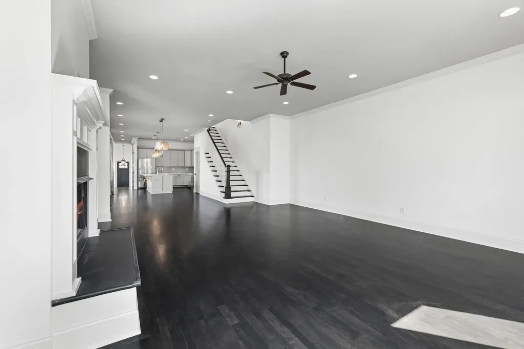 2109A 11th Ave, S Nashville TN 37204