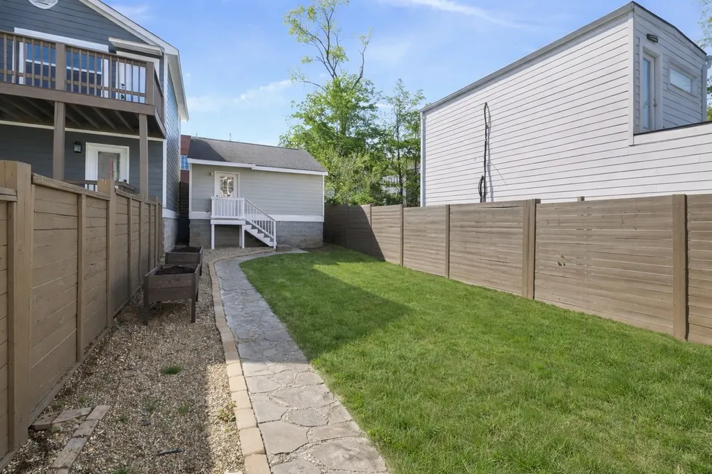 2109A 11th Ave, S Nashville TN 37204