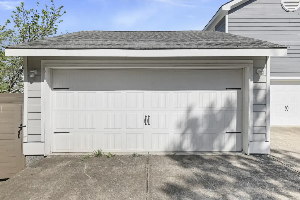 2109A 11th Ave, S Nashville TN 37204