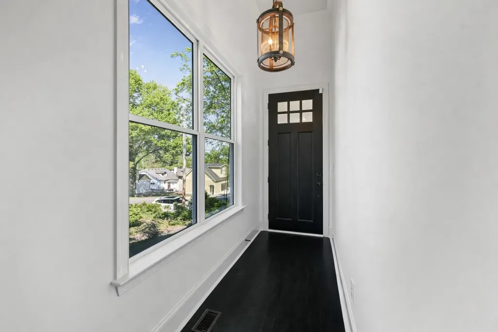 2109A 11th Ave, S Nashville TN 37204
