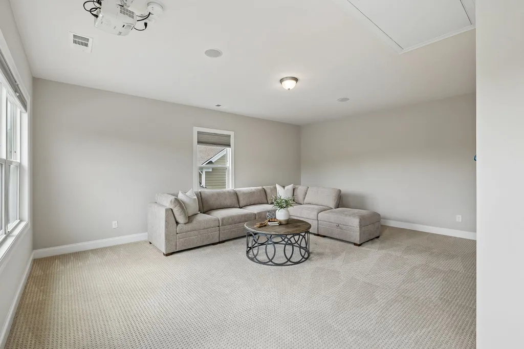 9560 Dresden Square Brentwood TN 37027