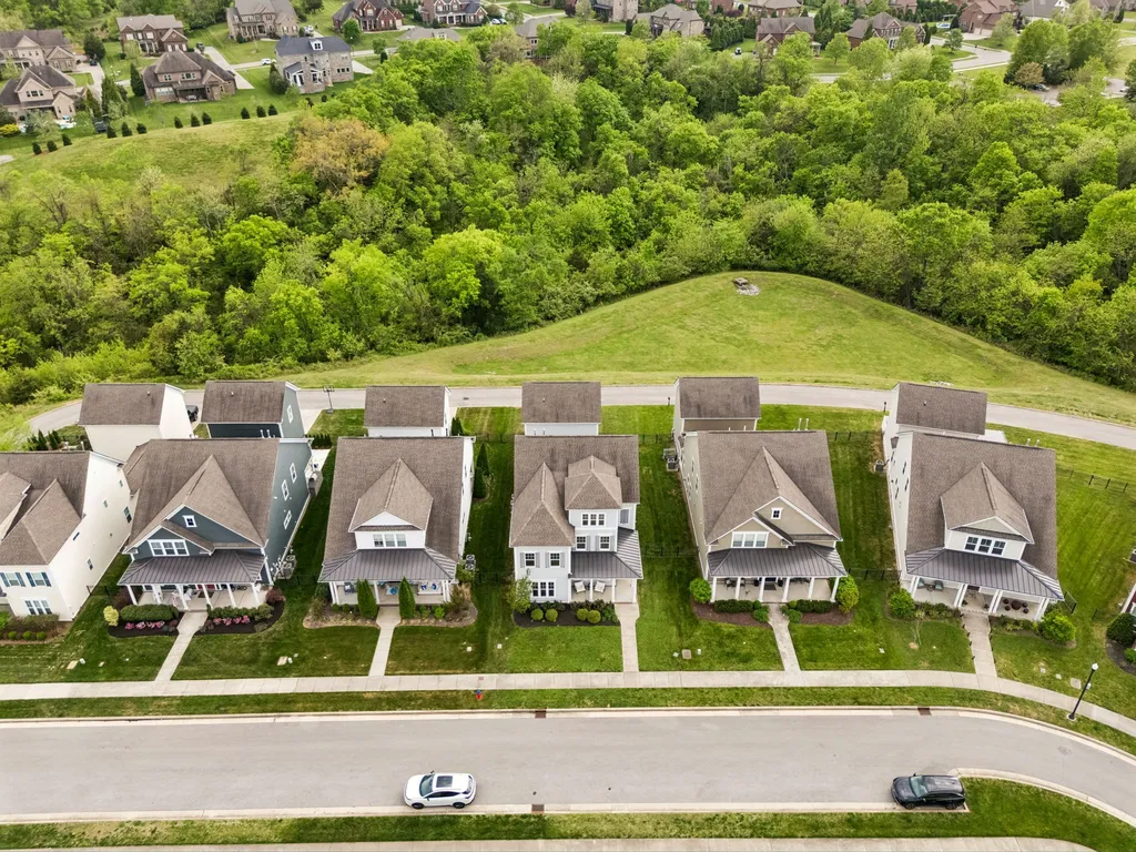9560 Dresden Square Brentwood TN 37027