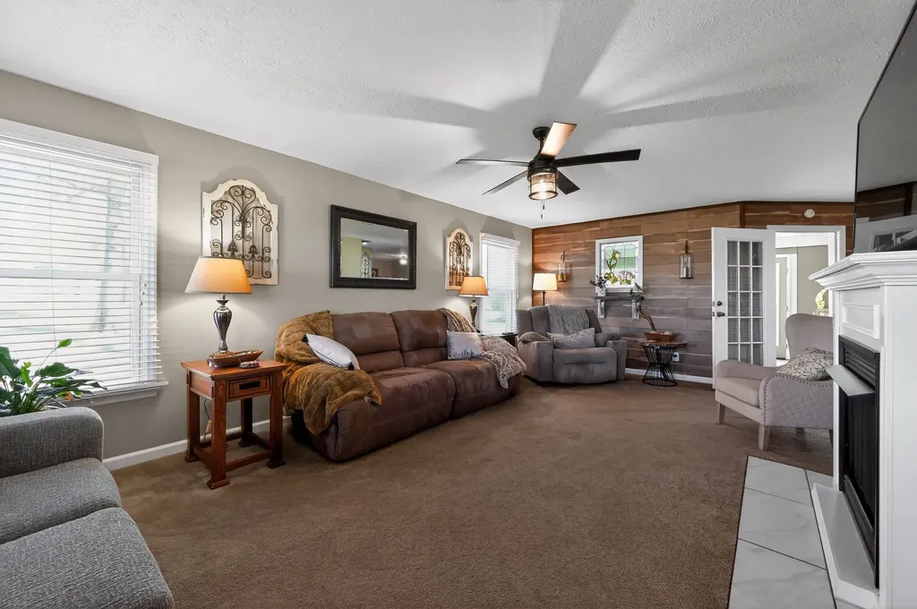 190 Hooper Road Smithville TN 37166