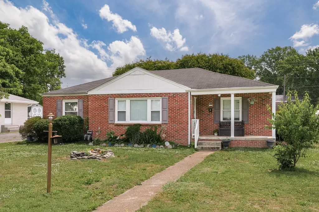 917 3rd Avenue Fayetteville TN 37334