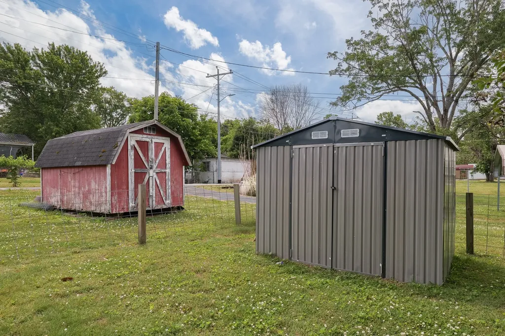 917 3rd Avenue Fayetteville TN 37334