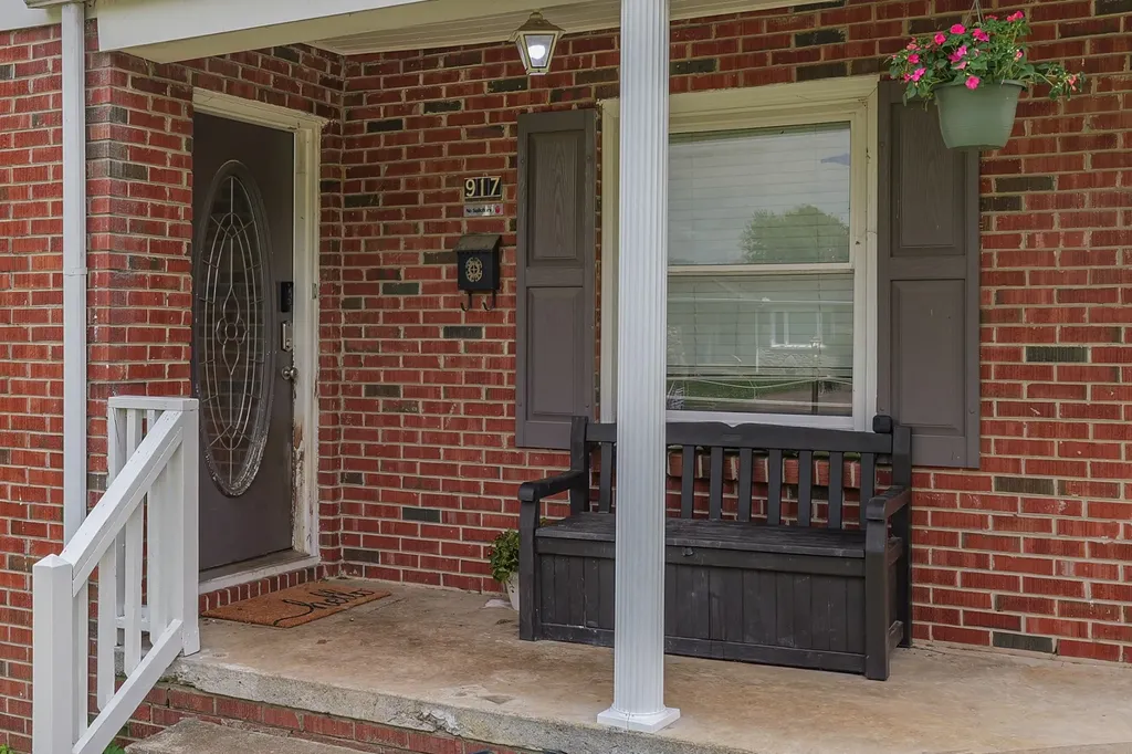 917 3rd Avenue Fayetteville TN 37334