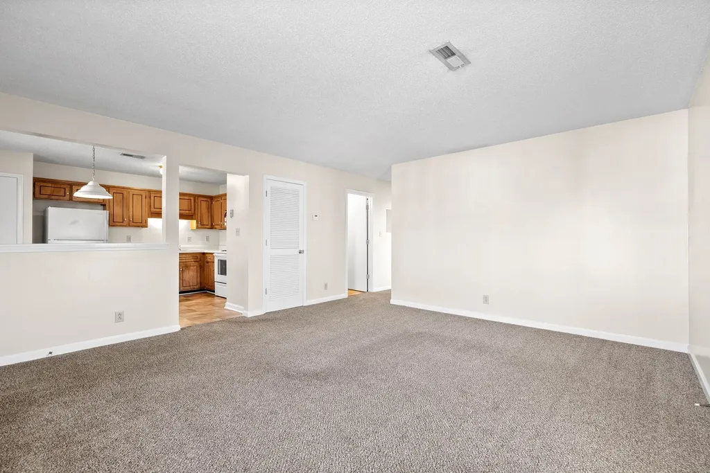 1891 Waters Edge Drive Clarksville TN 37043