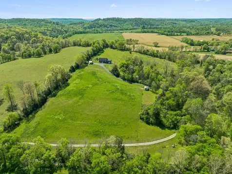 4341 Marlowe Road Williamsport TN 38487